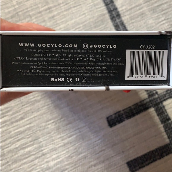 Bluetooth Earbuds - Picture 4 of 4